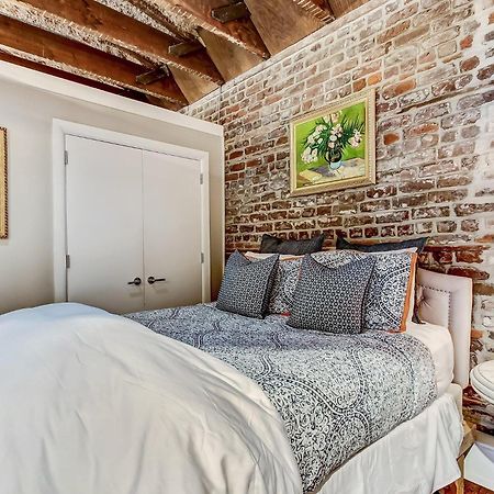 Broughton Corner Loft Apartment Savannah Bagian luar foto