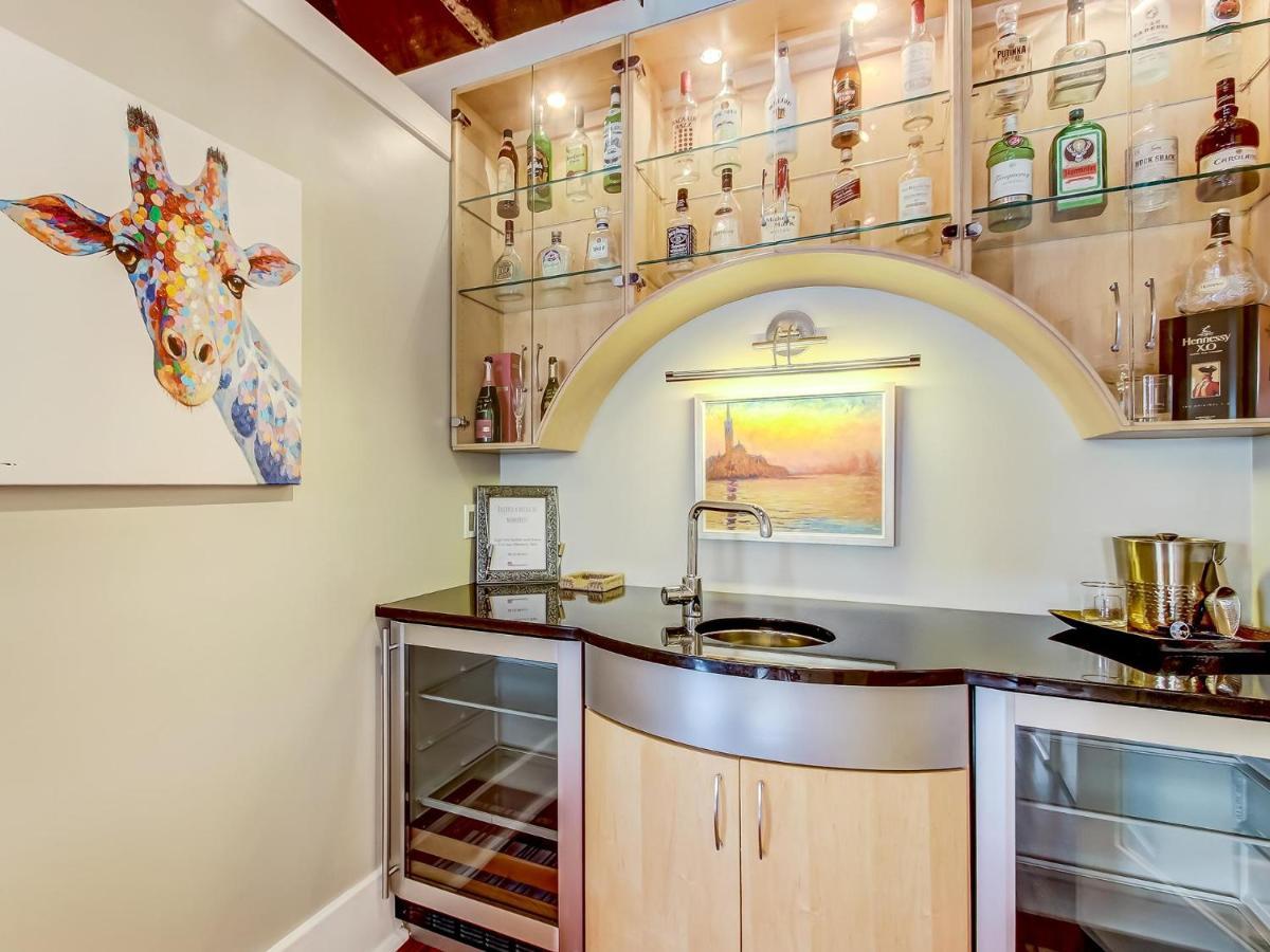 Broughton Corner Loft Apartment Savannah Bagian luar foto