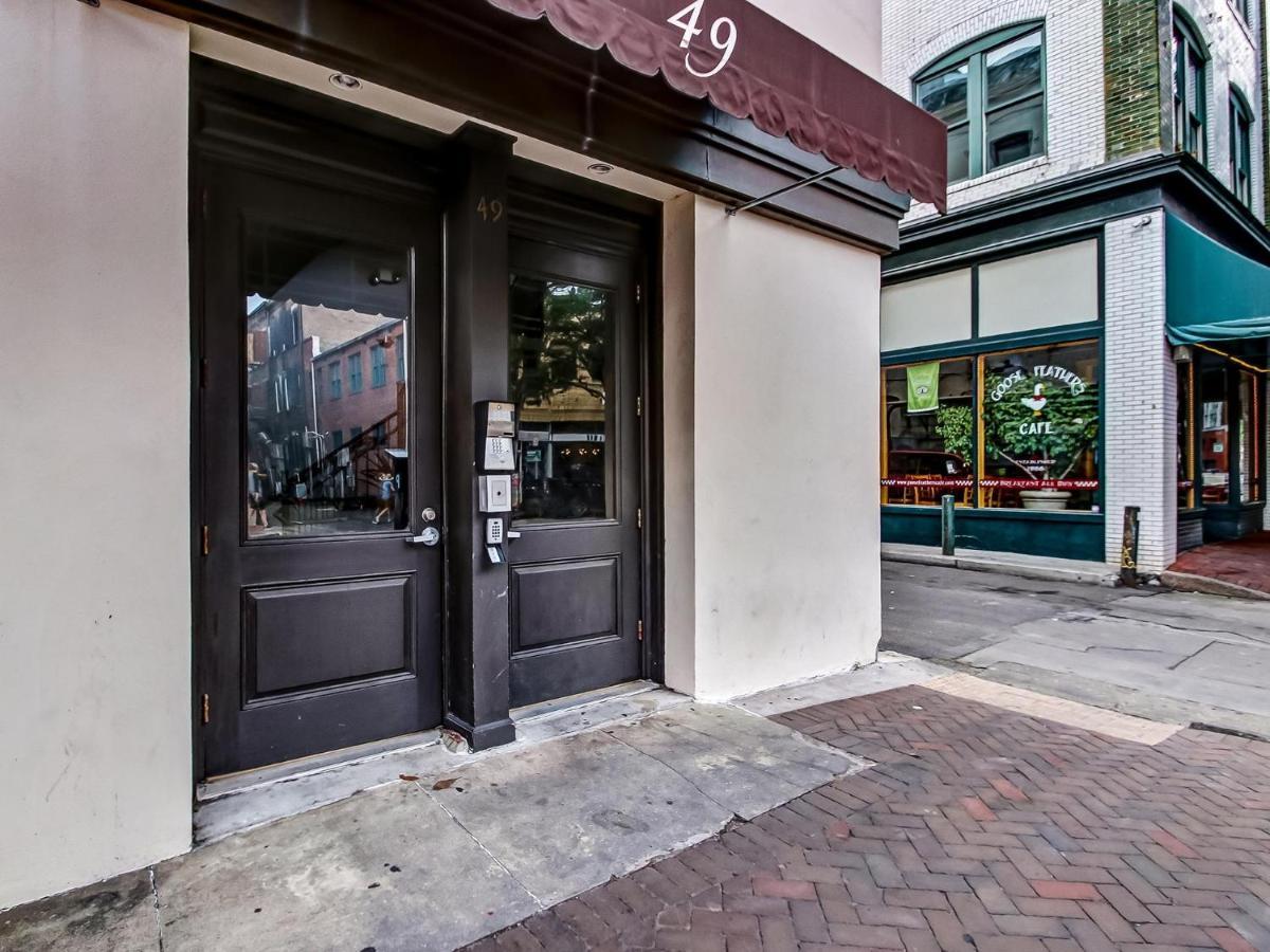 Broughton Corner Loft Apartment Savannah Bagian luar foto