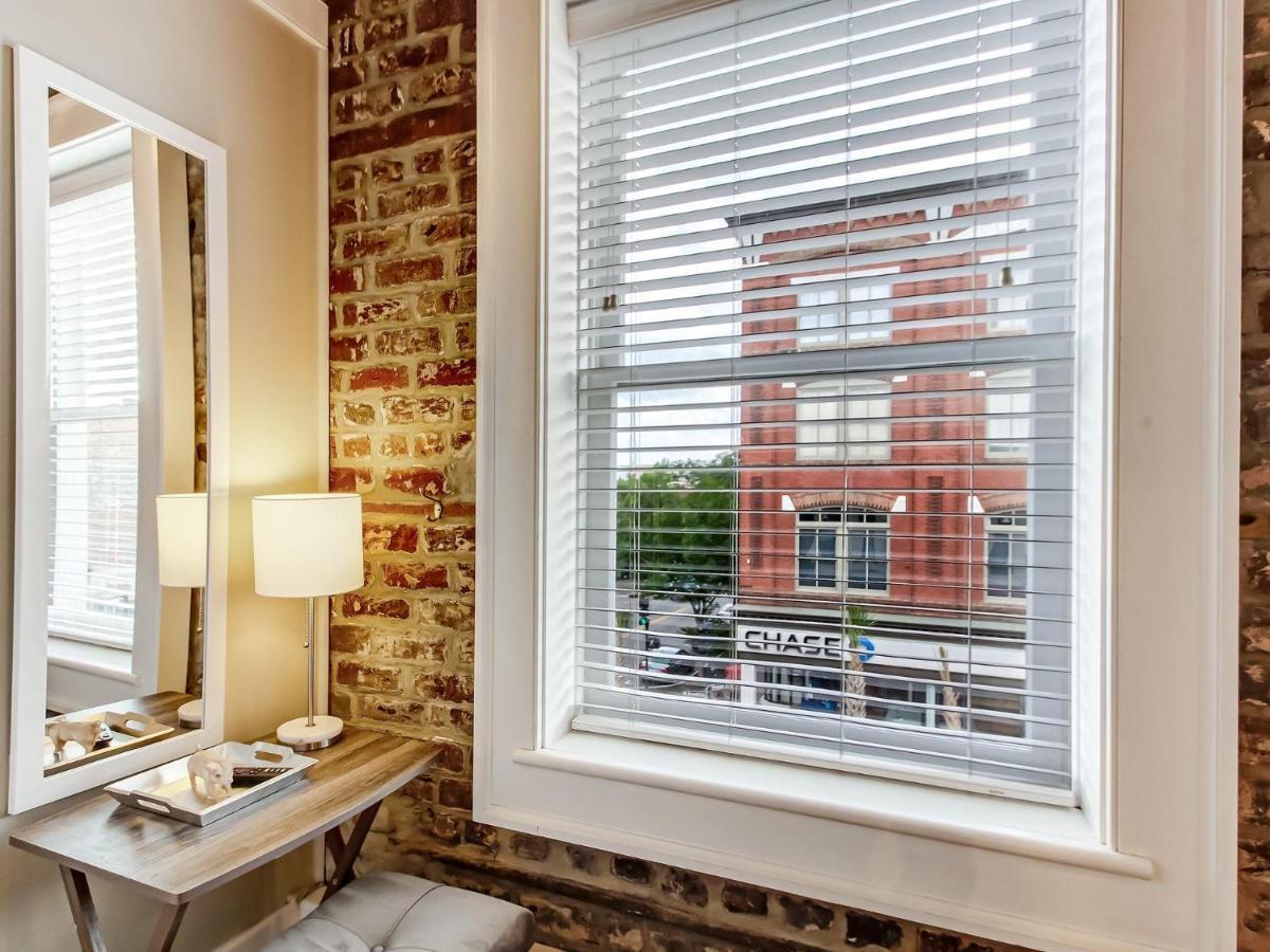 Broughton Corner Loft Apartment Savannah Bagian luar foto