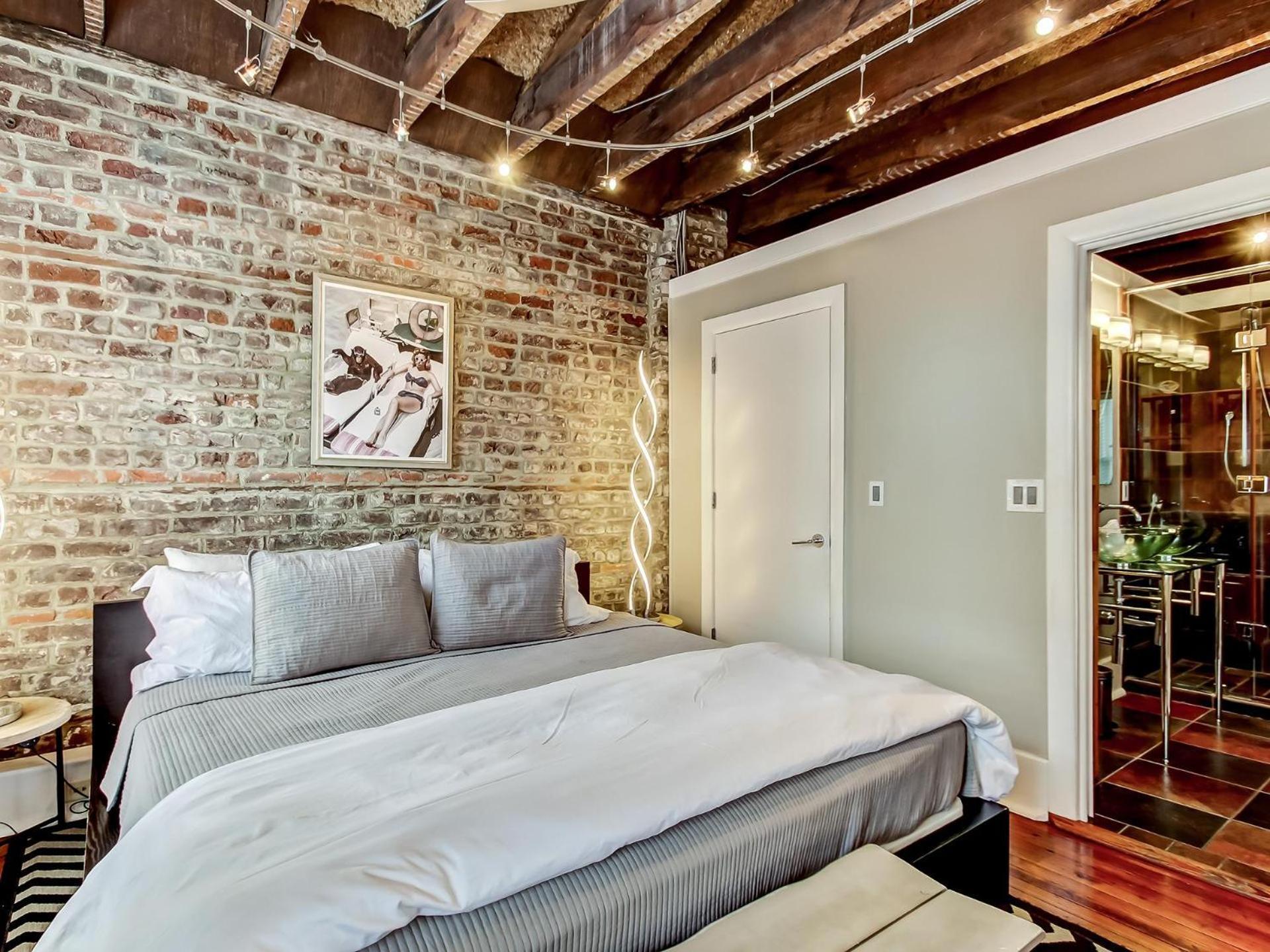 Broughton Corner Loft Apartment Savannah Bagian luar foto